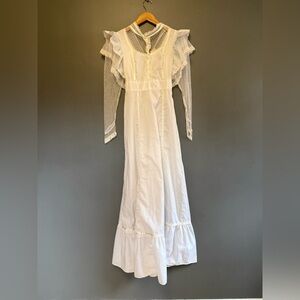 Elegant White Lace Maxi Dress